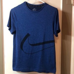 Boys Nike XL shirt